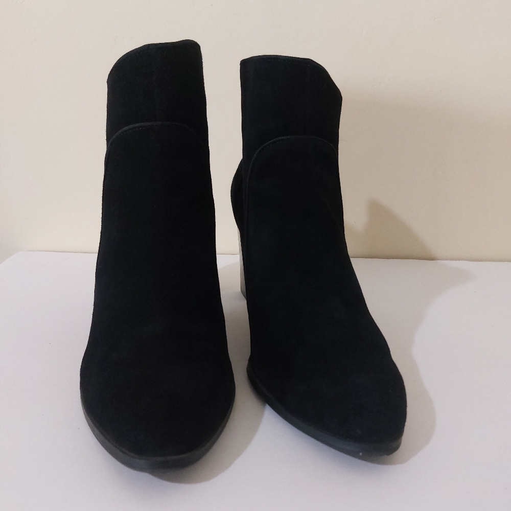 Adrienne Vittadini 9.5 Womens Taki Black Suede Stacked Heel Ankle Fall Bootie - Picture 6 of 12